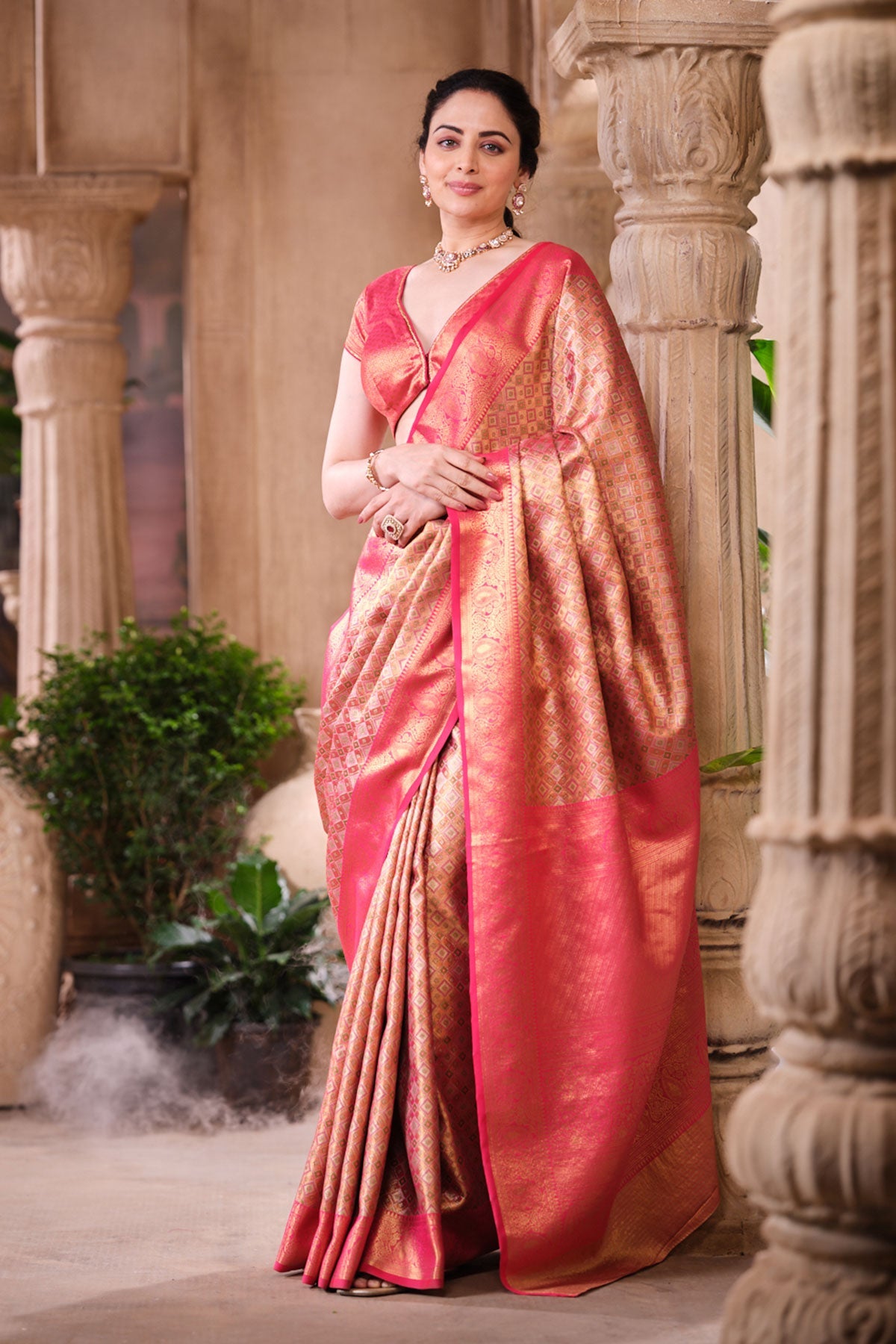 Rani Silk Weaving Saree Regal Traditional & Festive Wear