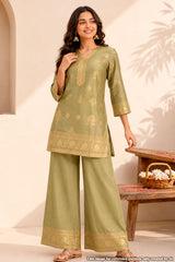 Pista Silk Kurti with Neck Embroidery