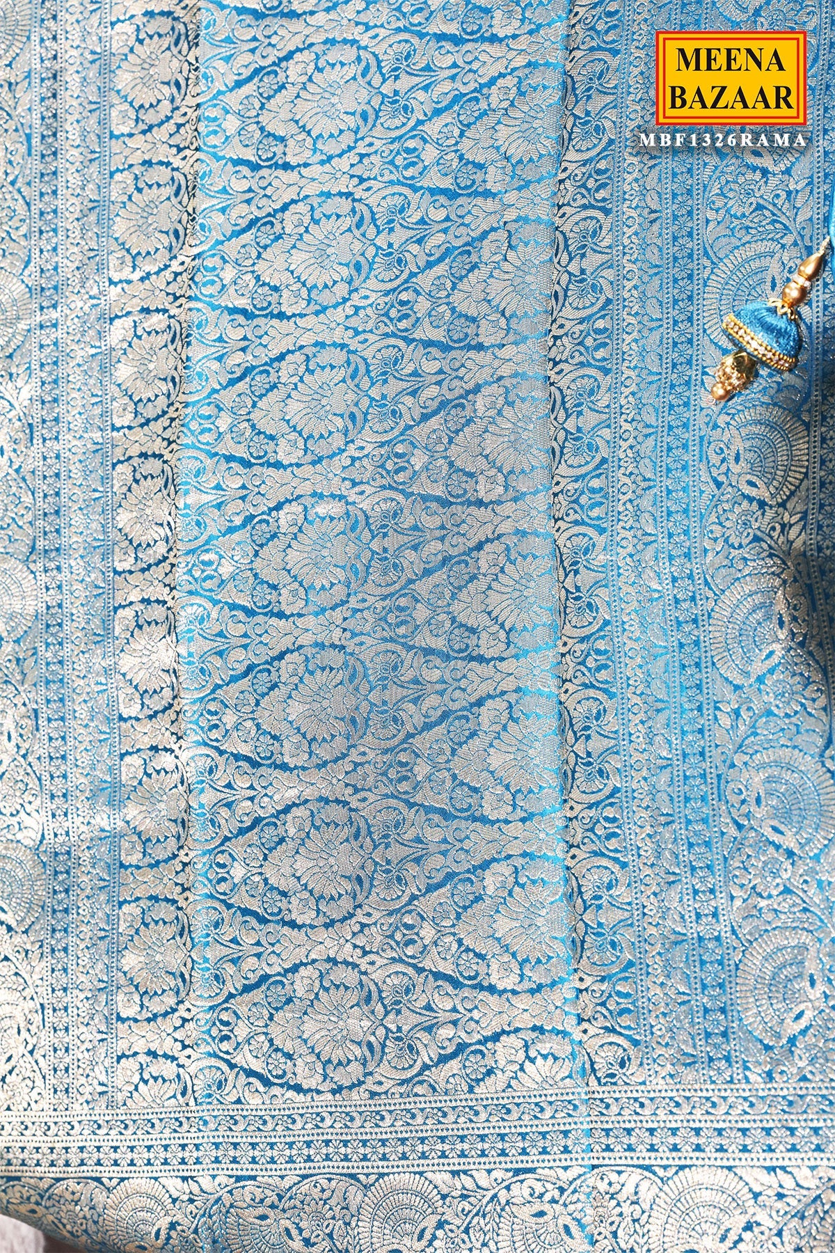 Rama Silk Weaving Saree Elegant Traditional & Festive Wear