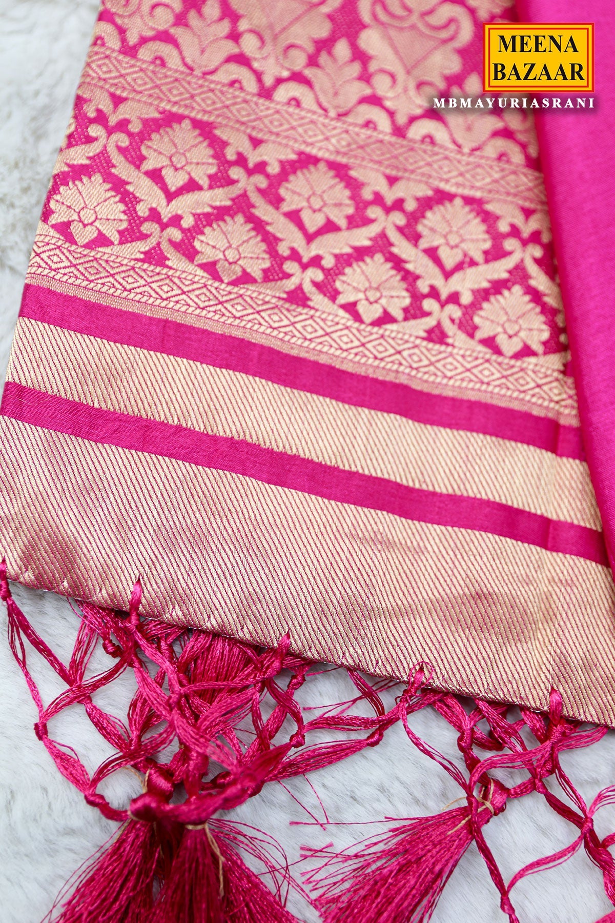 Rani Silk Weaving Buti Saree