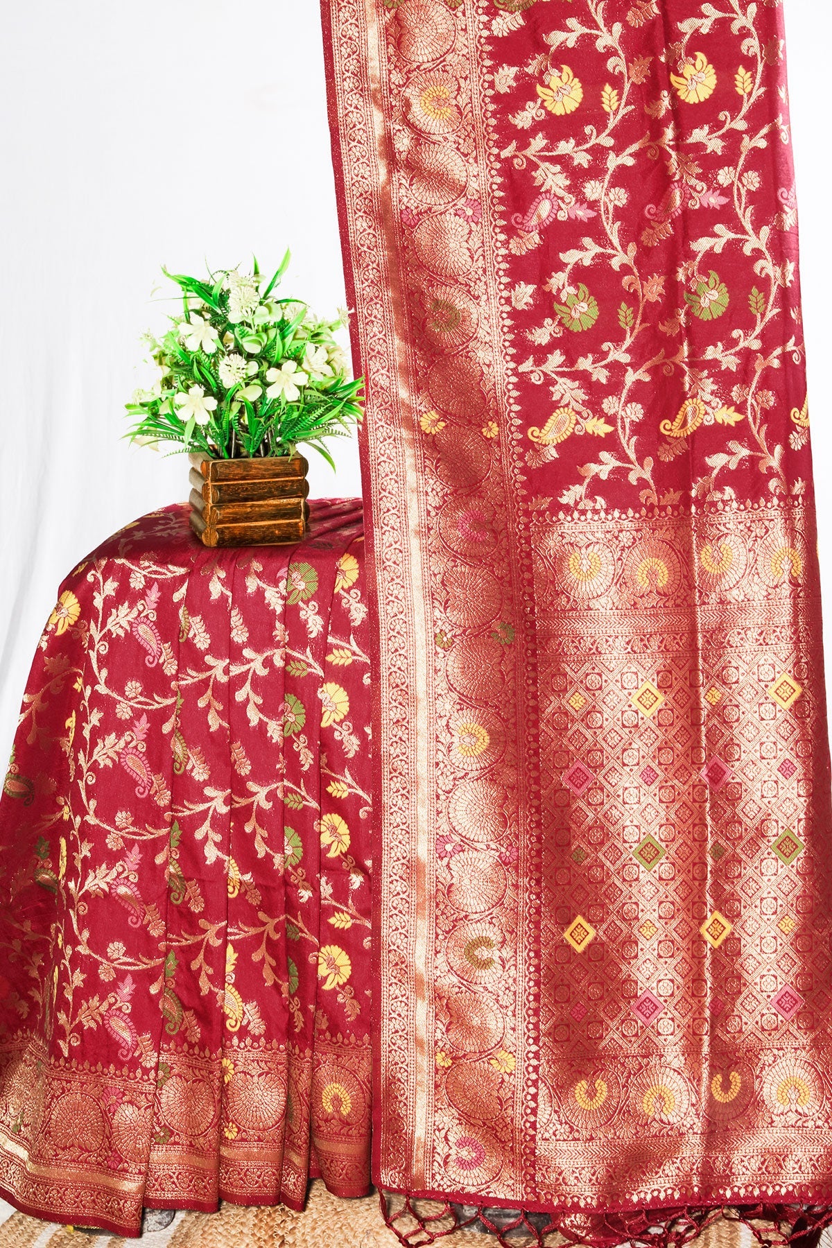 Maroon Silk Saree with Jaal Weaving